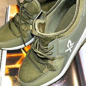 👦🏻 • 🕶 Sz. 3 🕶• 👦🏻… Green Edt